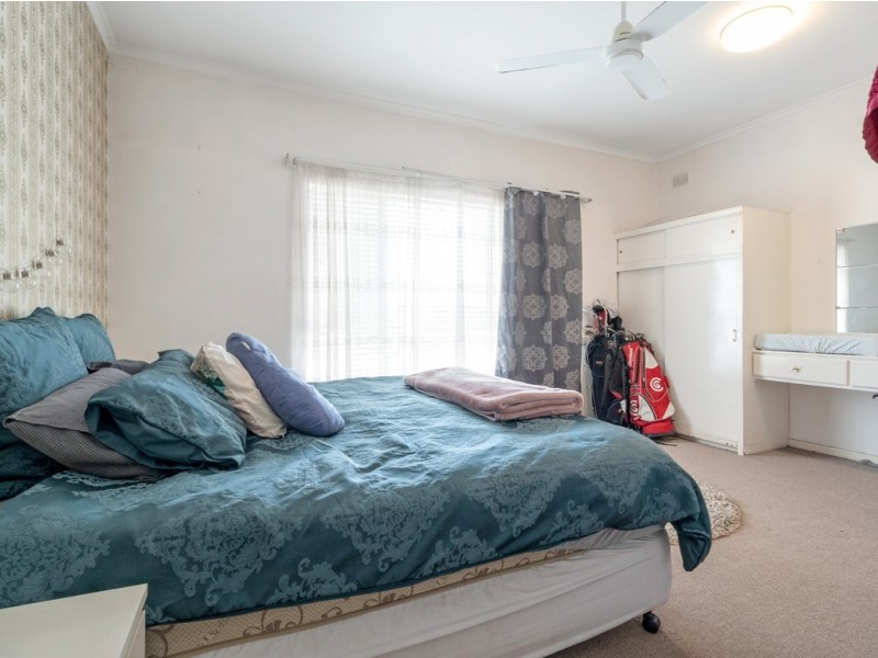 16 Chaddenwick Road, Elizabeth Vale SA 5112