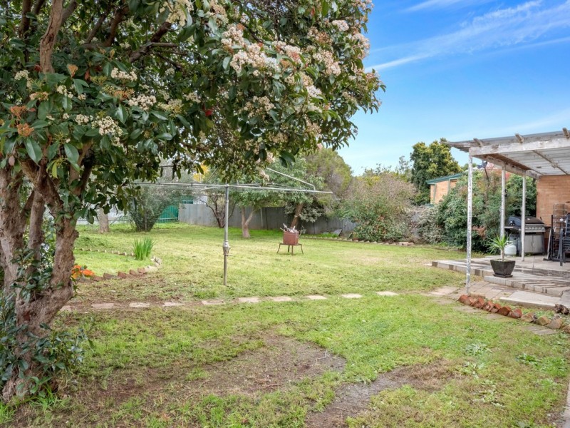 16 Chaddenwick Road, Elizabeth Vale SA 5112