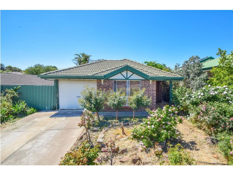 7 Esther Avenue, Woodcroft SA 5162