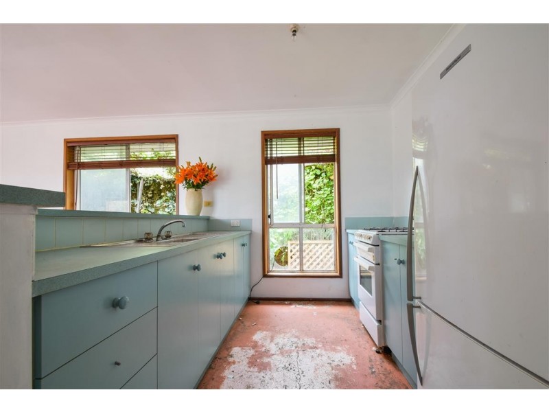 7 Esther Avenue, Woodcroft SA 5162