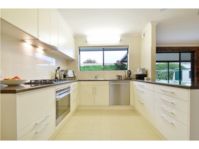 5 Pitcairn Avenue, Marion SA 5043