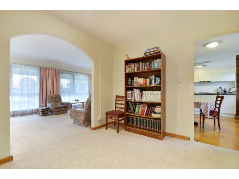 5 Pitcairn Avenue, Marion SA 5043