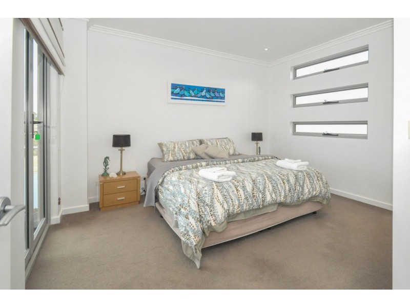 32 Howard Drive, Penneshaw SA 5222