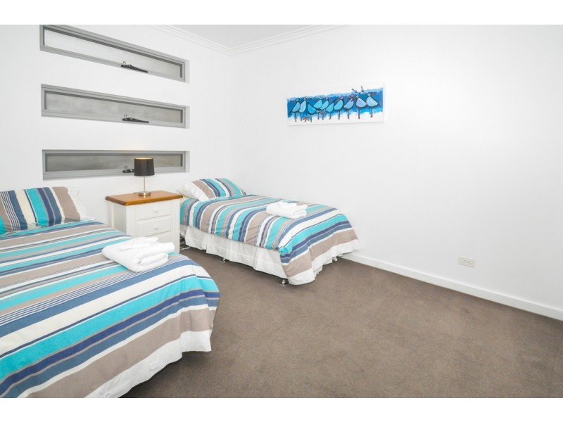 32 Howard Drive, Penneshaw SA 5222
