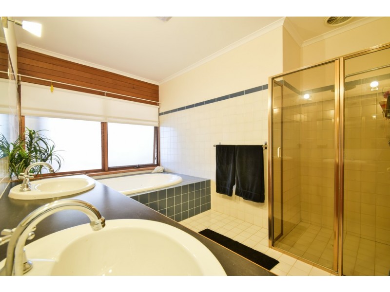 36 Carissa Road, Mclaren Vale SA 5171