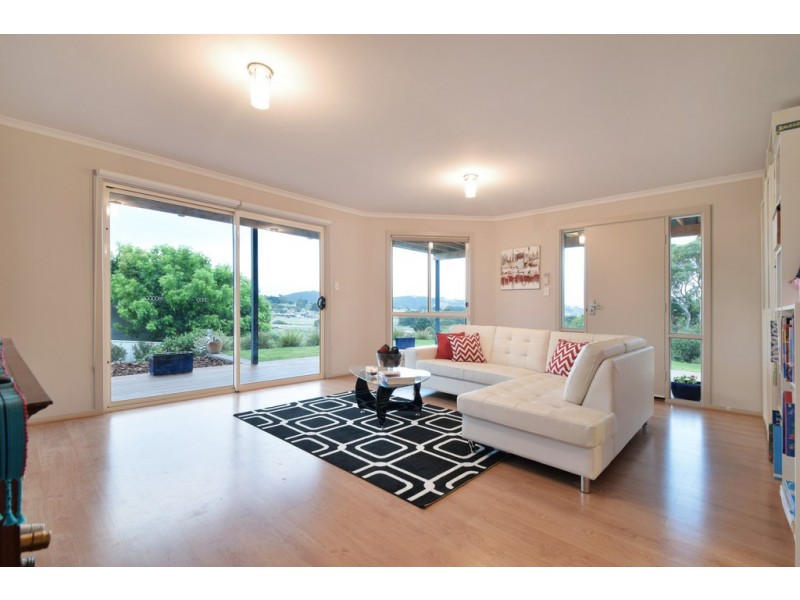 11 George Francis Drive, Mount Compass SA 5210