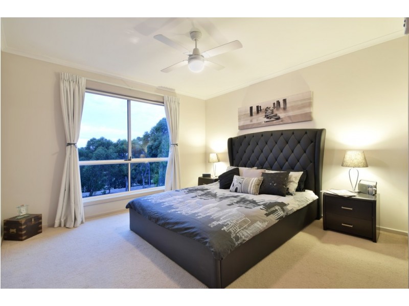 11 George Francis Drive, Mount Compass SA 5210