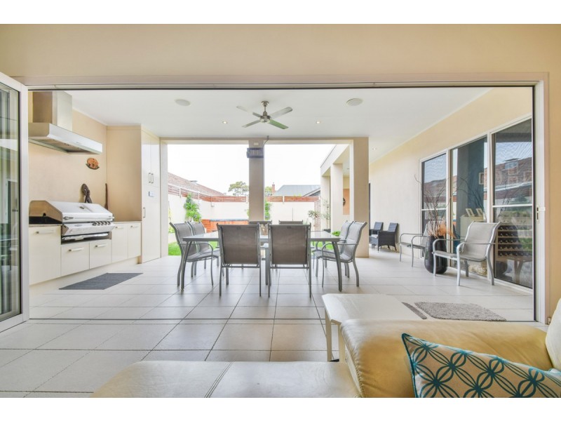 2 Bond St, Somerton Park SA 5044