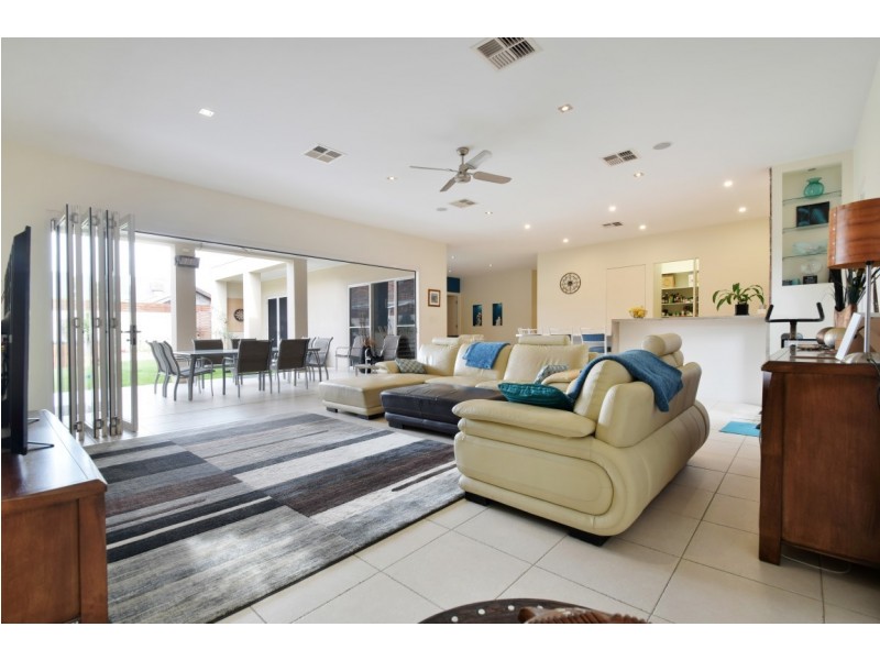 2 Bond St, Somerton Park SA 5044