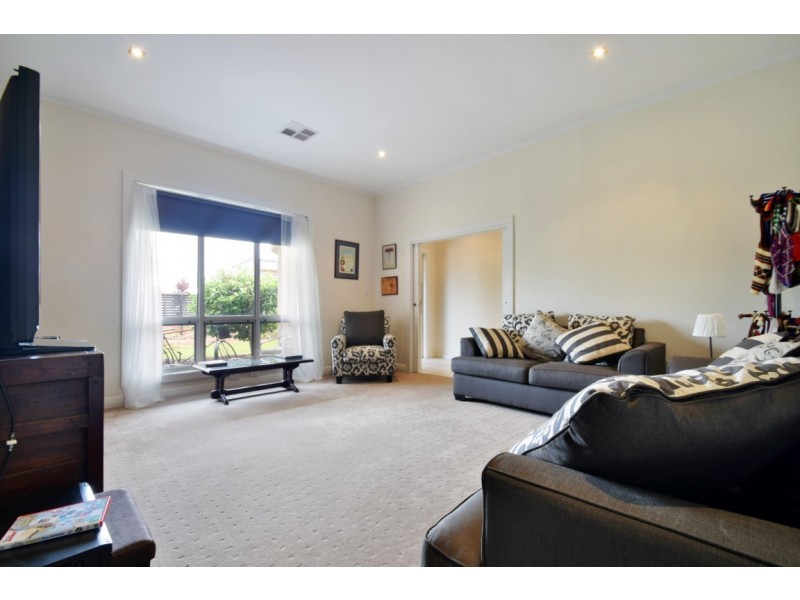 2 Bond St, Somerton Park SA 5044