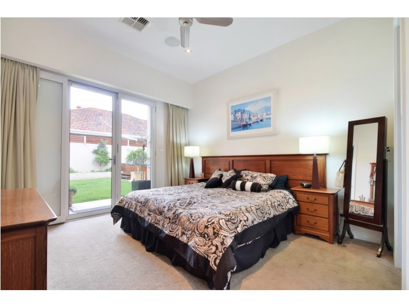 2 Bond St, Somerton Park SA 5044