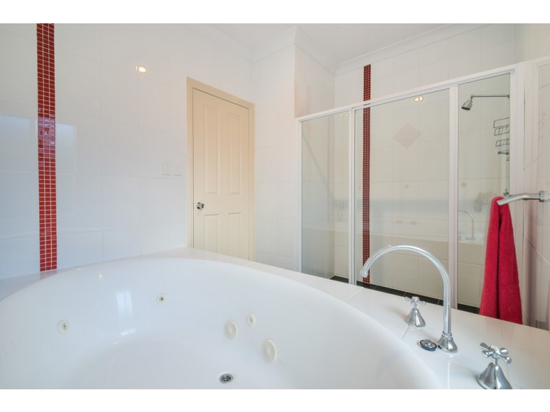 3-53a Oakridge Road, Aberfoyle Park SA 5159