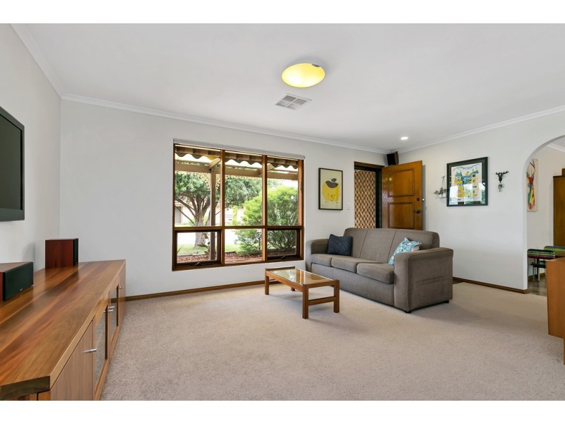 1 Ona Court, Aberfoyle Park SA 5159