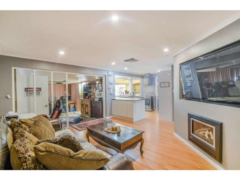 36 Summerford Road, Aberfoyle Park SA 5159