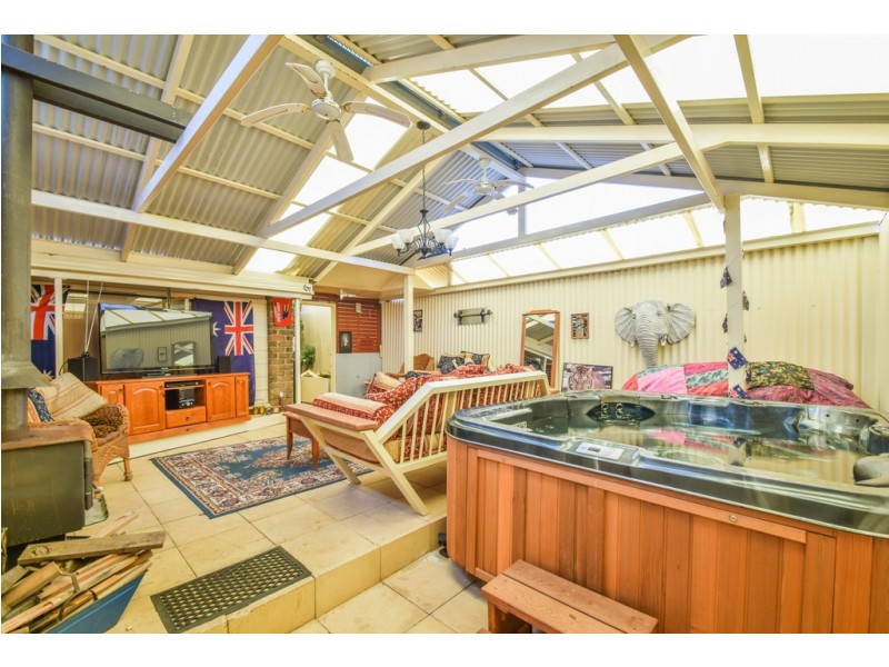 36 Summerford Road, Aberfoyle Park SA 5159