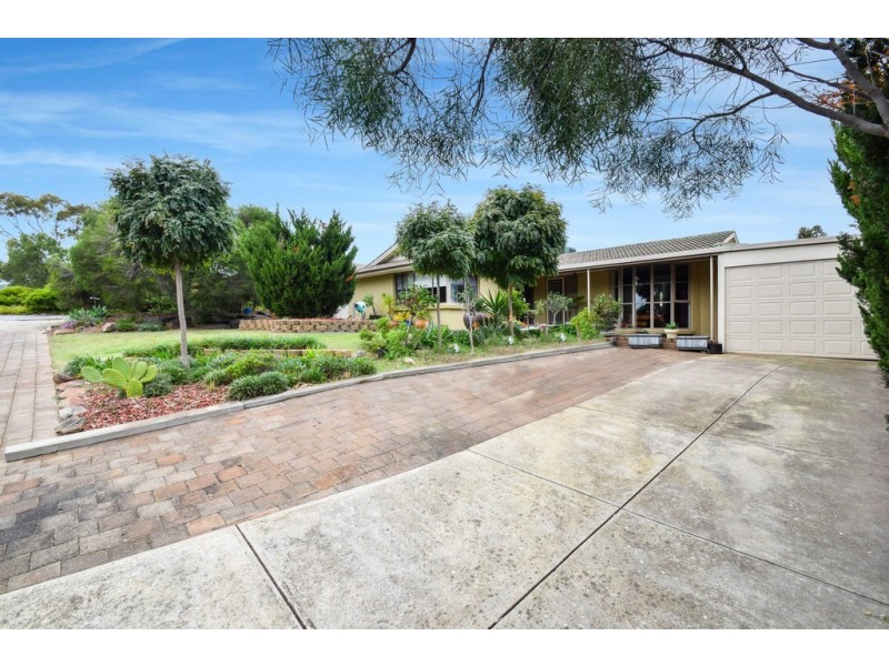 36 Summerford Road, Aberfoyle Park SA 5159