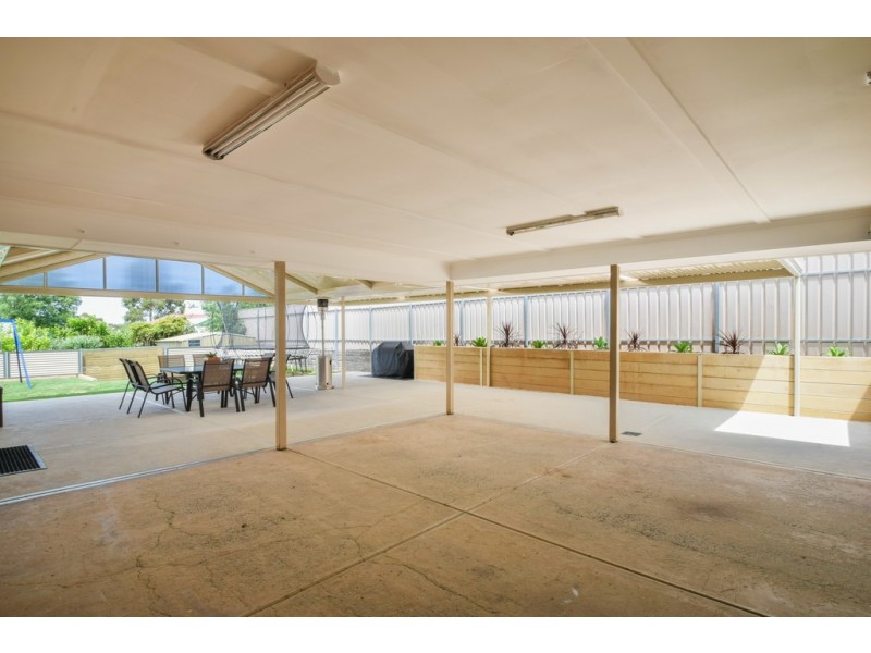 10 Oakbank Crescent, Sheidow Park SA 5158