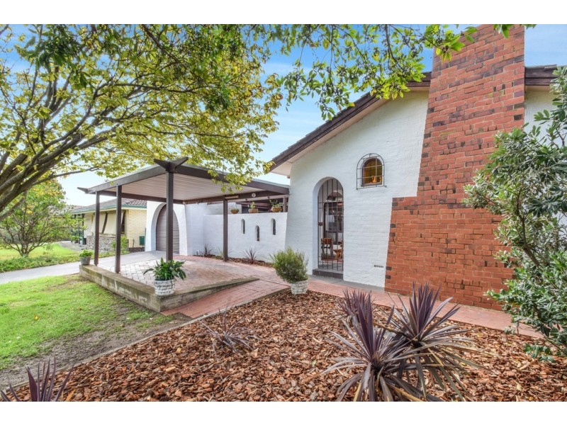 16 Salisbury Avenue, Morphett Vale SA 5162