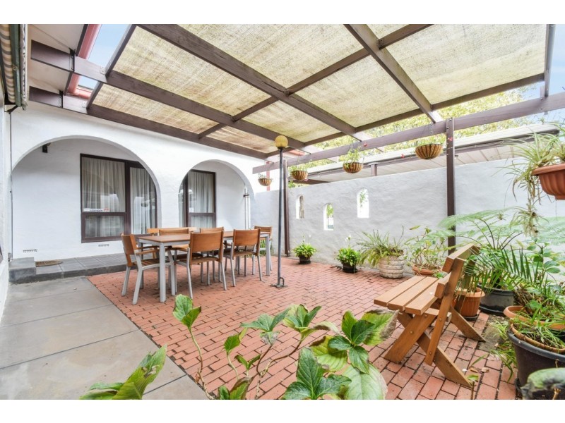 16 Salisbury Avenue, Morphett Vale SA 5162