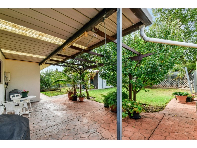 16 Salisbury Avenue, Morphett Vale SA 5162