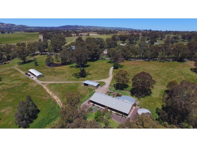 106 Chapel Hill Road, Clarendon SA 5157