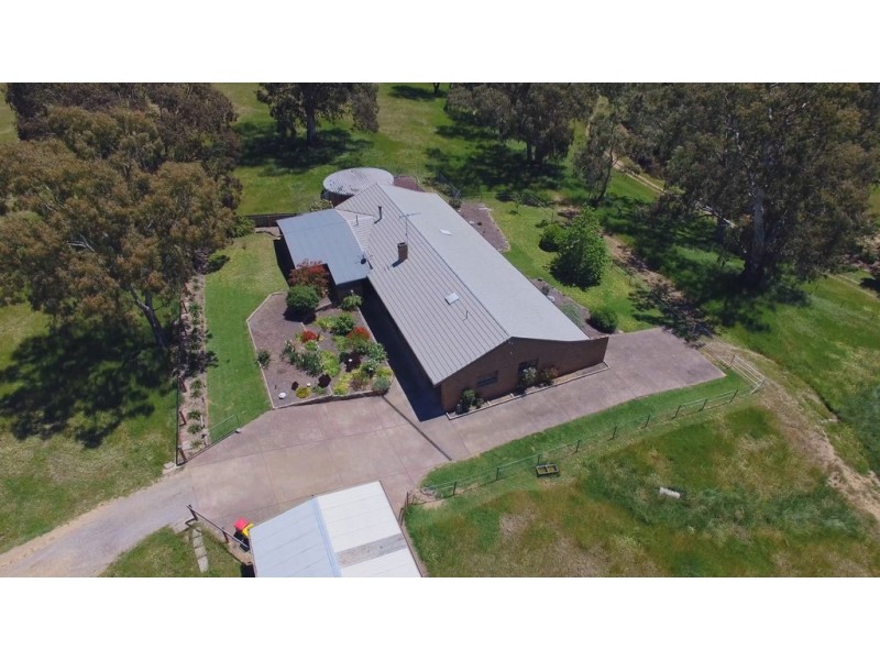 106 Chapel Hill Road, Clarendon SA 5157