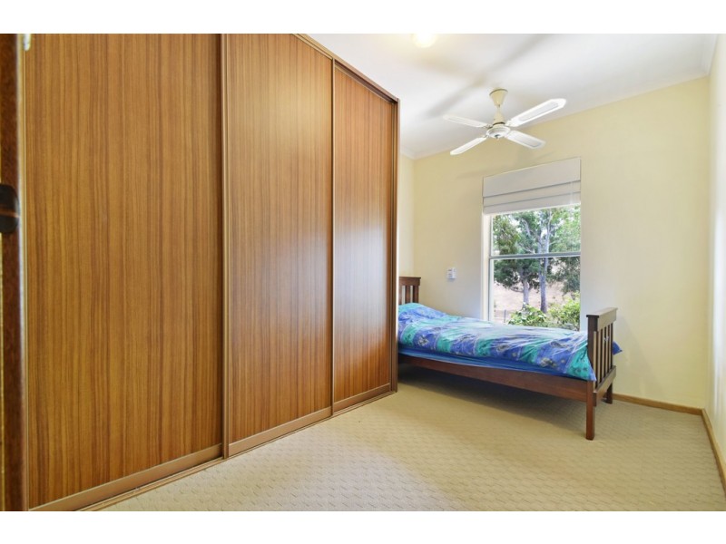 106 Chapel Hill Road, Clarendon SA 5157