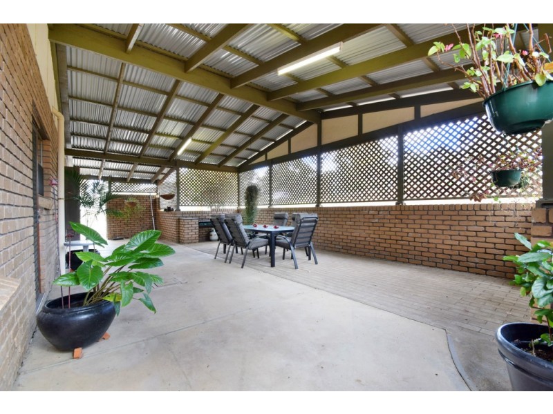 106 Chapel Hill Road, Clarendon SA 5157