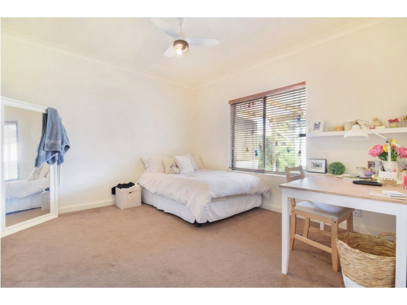 9 Nunyah Avenue, Park Holme SA 5043