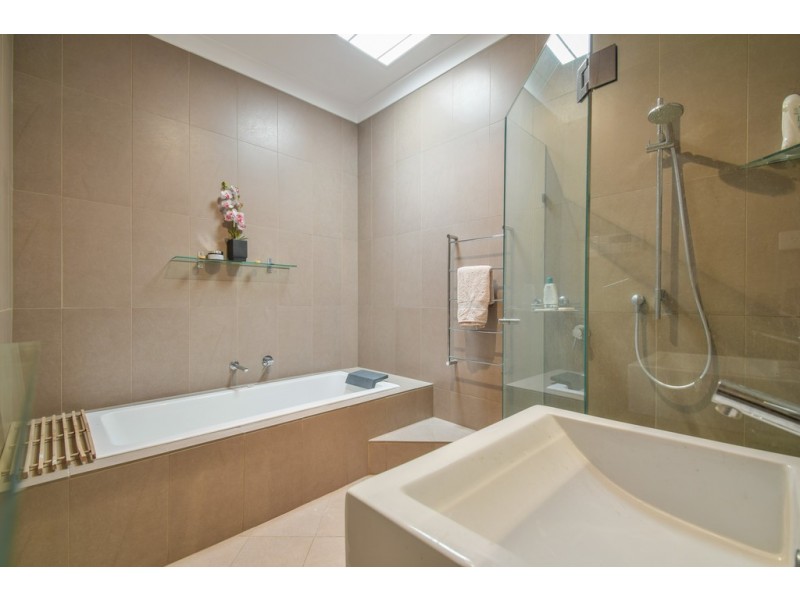 9 Nunyah Avenue, Park Holme SA 5043