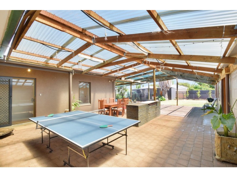 9 Nunyah Avenue, Park Holme SA 5043