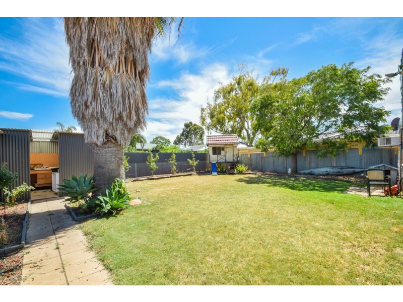 9 Nunyah Avenue, Park Holme SA 5043