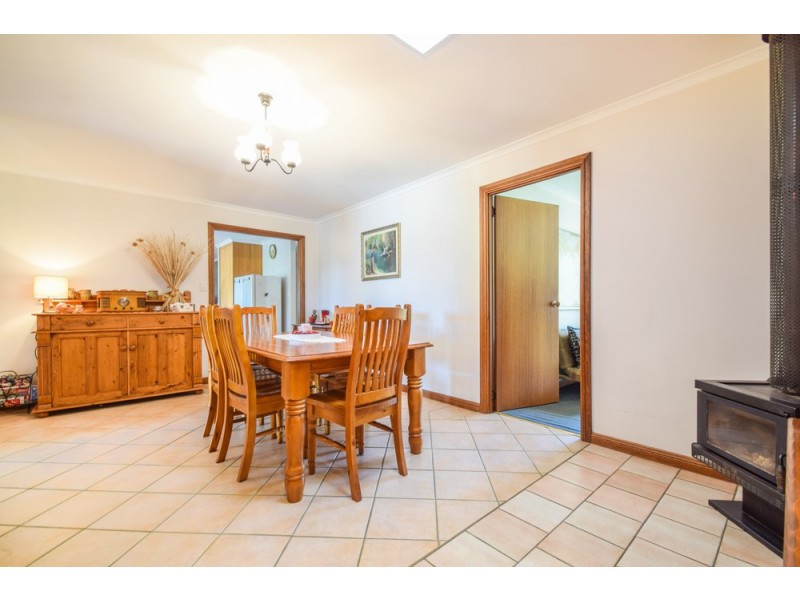 7 Nitschke Court, Mount Compass SA 5210