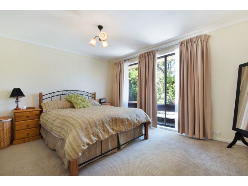15 Paltarra Grove, Aberfoyle Park SA 5159