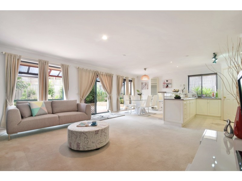 31 Augusta Drive, Seaford Rise SA 5169