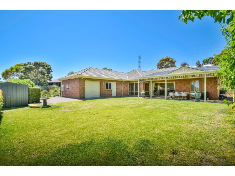 10 Ashridge Crt, Aberfoyle Park SA 5159