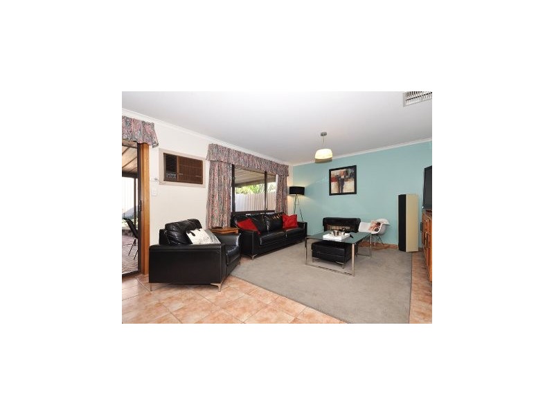 42 Booth Street, Happy Valley SA 5159
