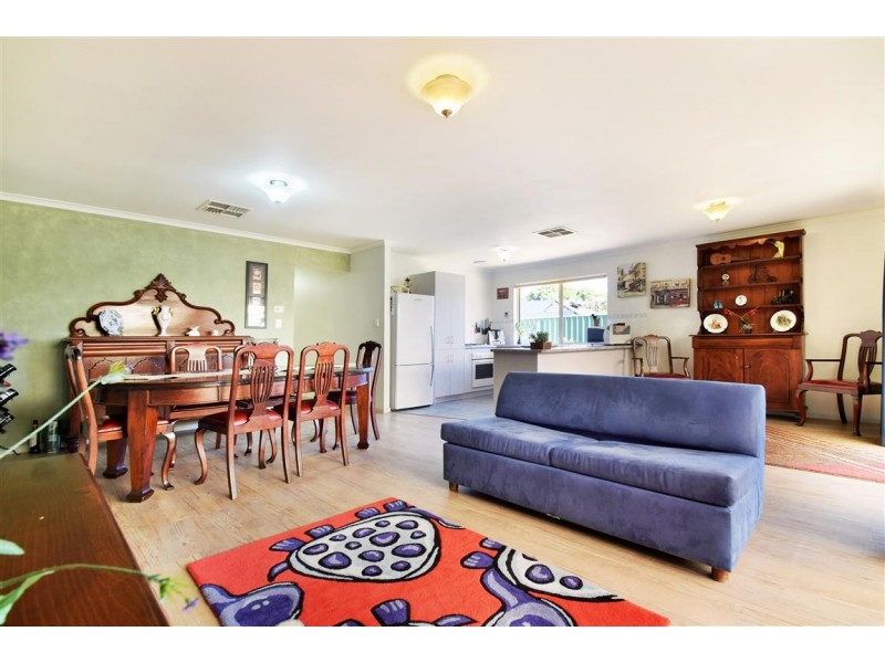 9 Merrivale Drive, Happy Valley SA 5159