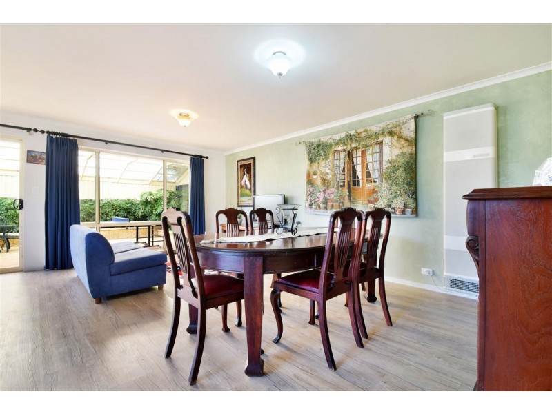 9 Merrivale Drive, Happy Valley SA 5159