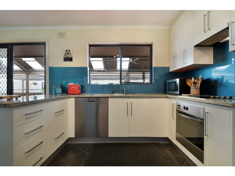 31 Giles Road, Willunga SA 5172