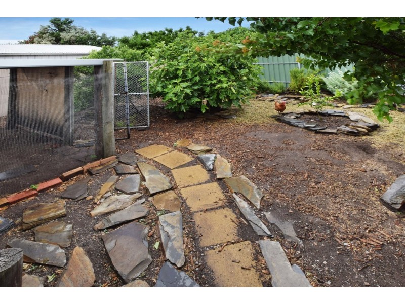 31 Giles Road, Willunga SA 5172