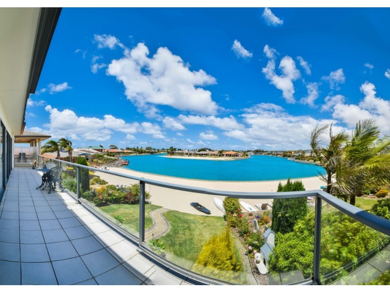 2 Lakeside Circuit, Encounter Bay SA 5211