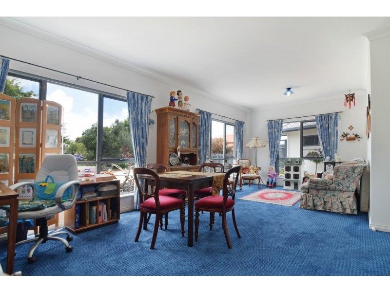 2 Lakeside Circuit, Encounter Bay SA 5211