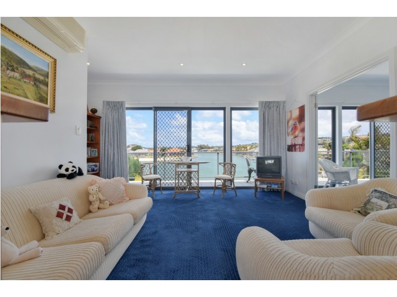 2 Lakeside Circuit, Encounter Bay SA 5211