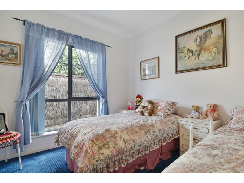 2 Lakeside Circuit, Encounter Bay SA 5211