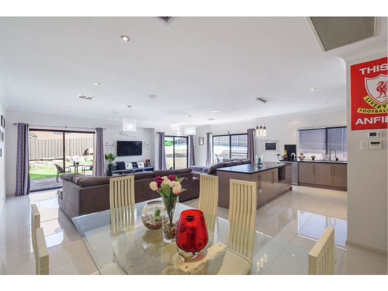 2 Tischendorf Street, Trott Park SA 5158