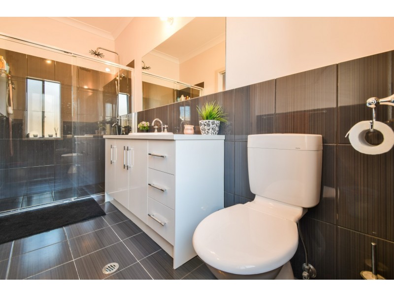 2 Tischendorf Street, Trott Park SA 5158