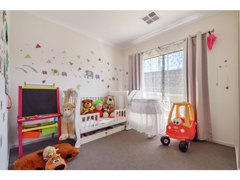 2 Tischendorf Street, Trott Park SA 5158