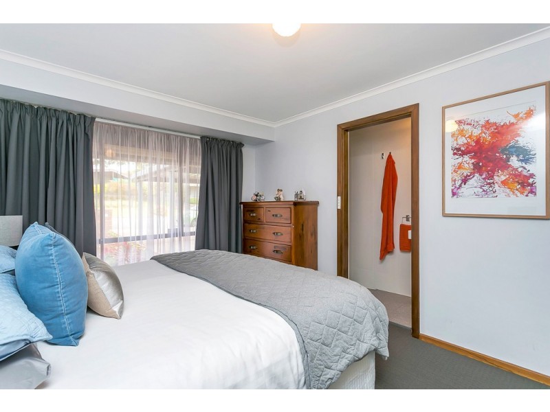 8 Magnolia Road, Reynella SA 5161