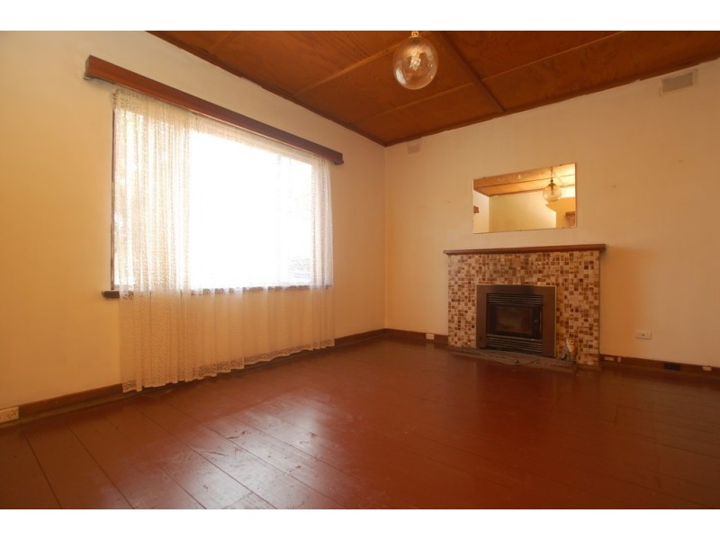 17 Scottish avenue, Clovelly Park SA 5042